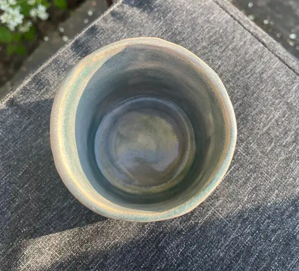 Liten mugg i stengodskeramik ljusblå