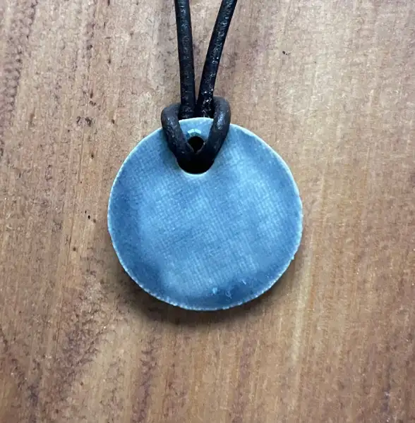 Keramik +läderhalsband